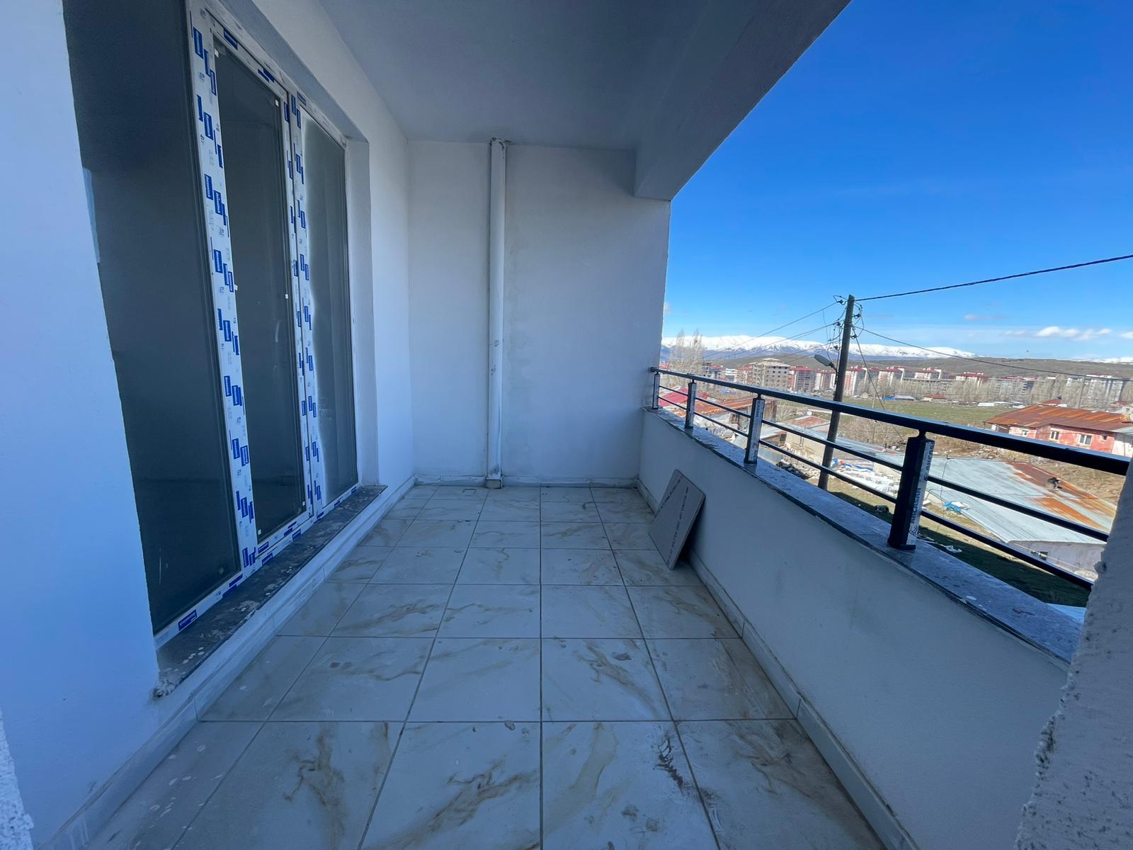 ABDURRAHMAN GAZİ'DE SATILIK 3+1 DAİRE